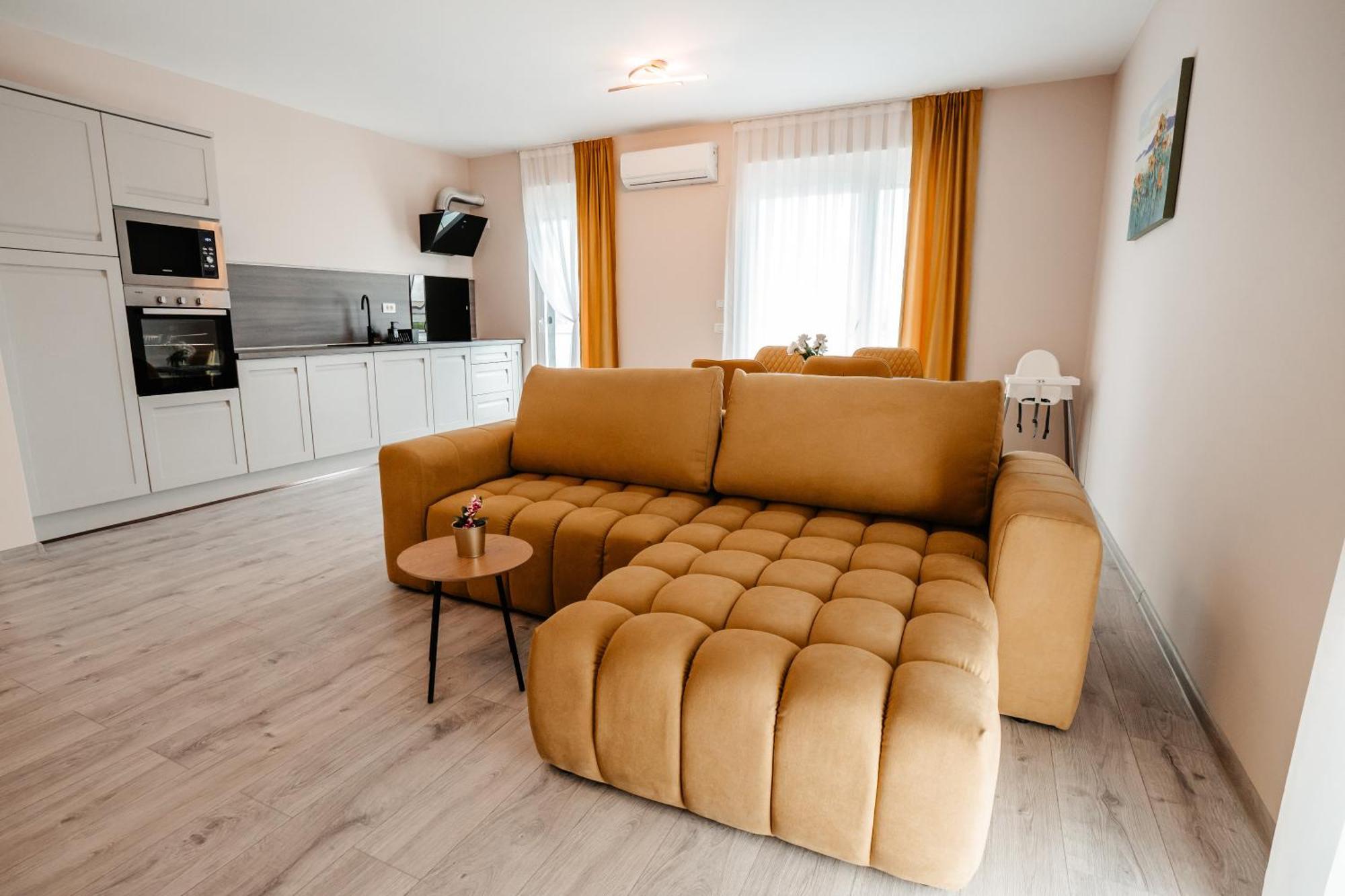 Sunrise View Apartment Oradea Exterior photo
